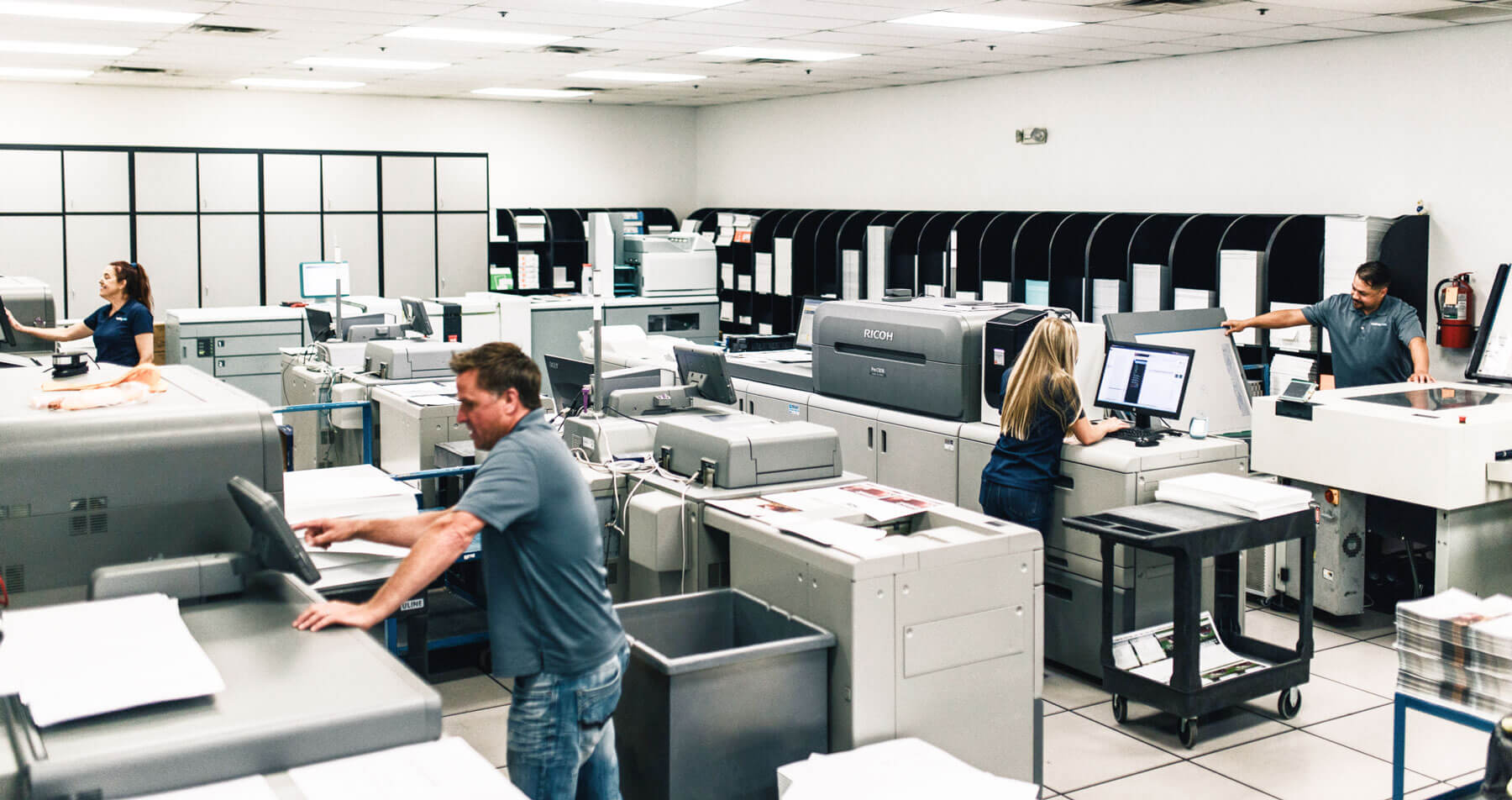 mailing.com print and mail services - on the mailing floor